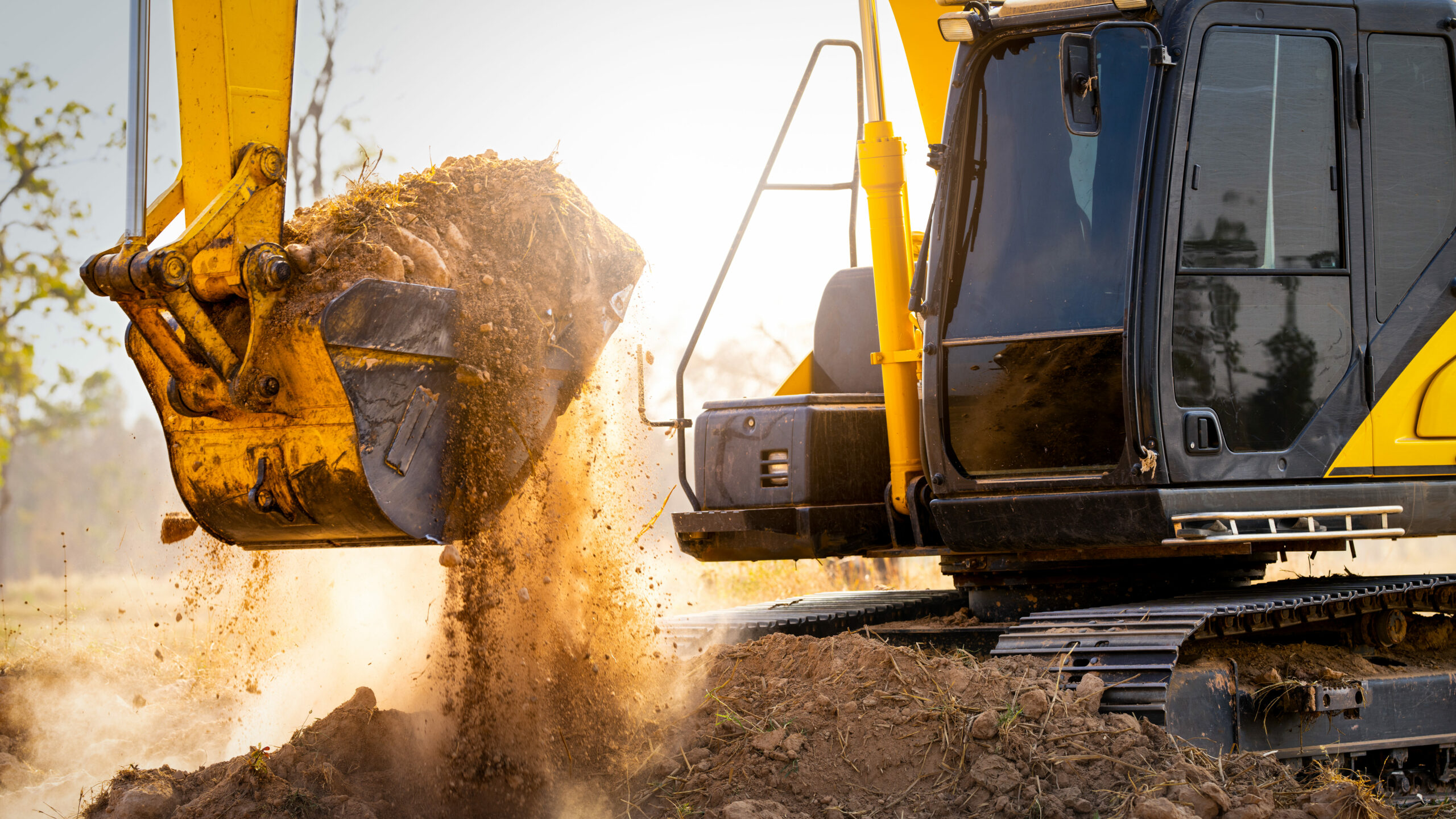 Pelleteuse sur un chantier de construction